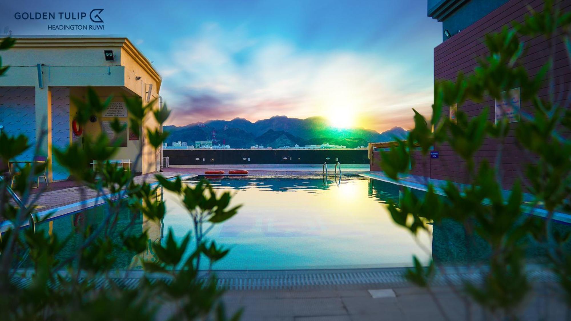 Hotel Golden Tulip Headington Mascate Exterior foto