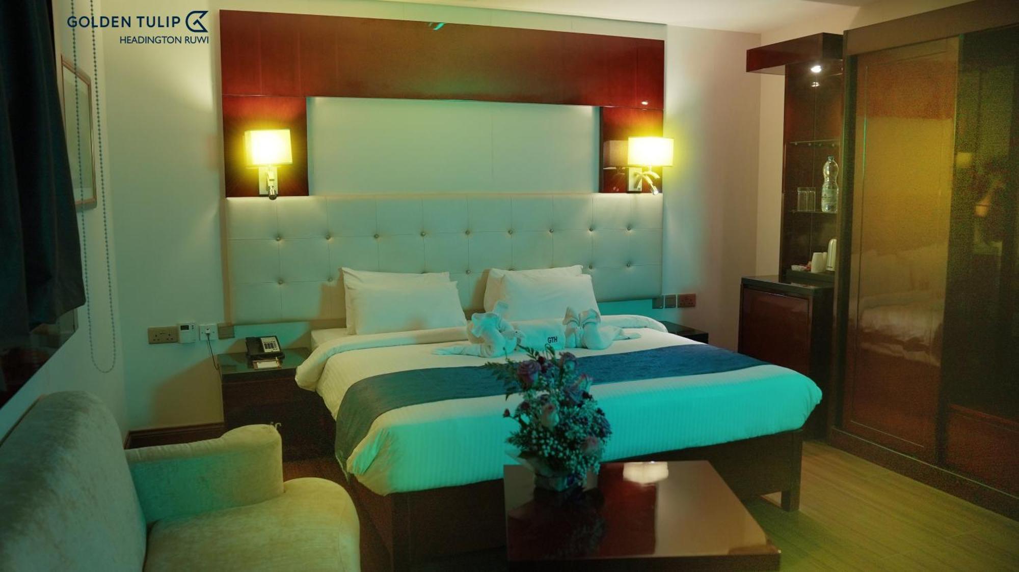 Hotel Golden Tulip Headington Mascate Exterior foto