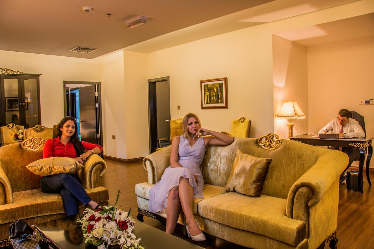Hotel Golden Tulip Headington Mascate Exterior foto